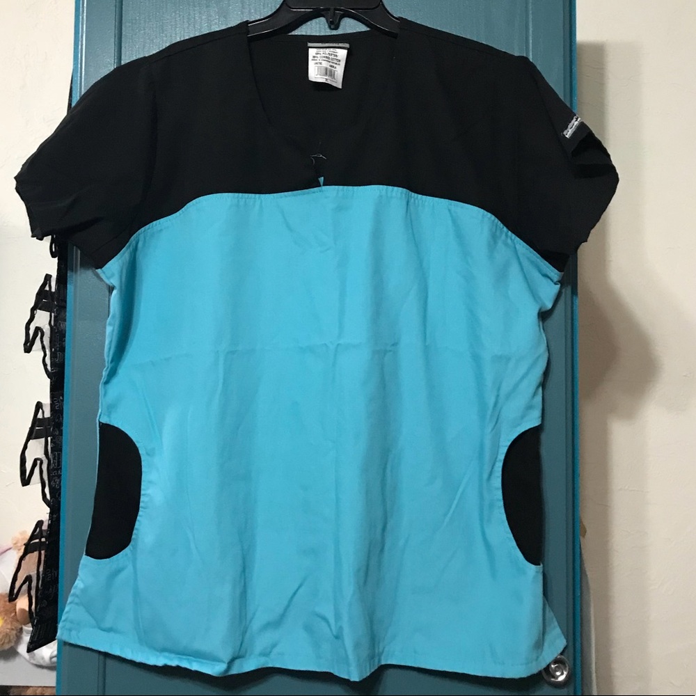 Butter soft Scrub Top XL